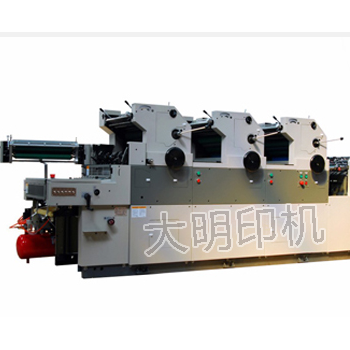 機(jī)組式三色輕型膠印機(jī)