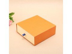 廣州白云 生產(chǎn)多種品類的天地蓋盒子、禮品盒等