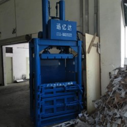 廢紙升降機(jī)，紙皮升降機(jī)，廢紙?zhí)嵘龣C(jī)，海綿升降機(jī)，服裝升降機(jī)