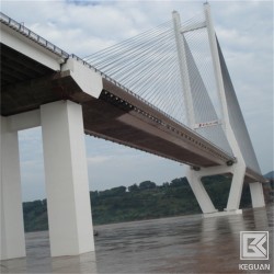 四川成都氯化橡膠防腐漆/氯化橡膠磁漆/冠牌氯化橡膠樹(shù)脂漆